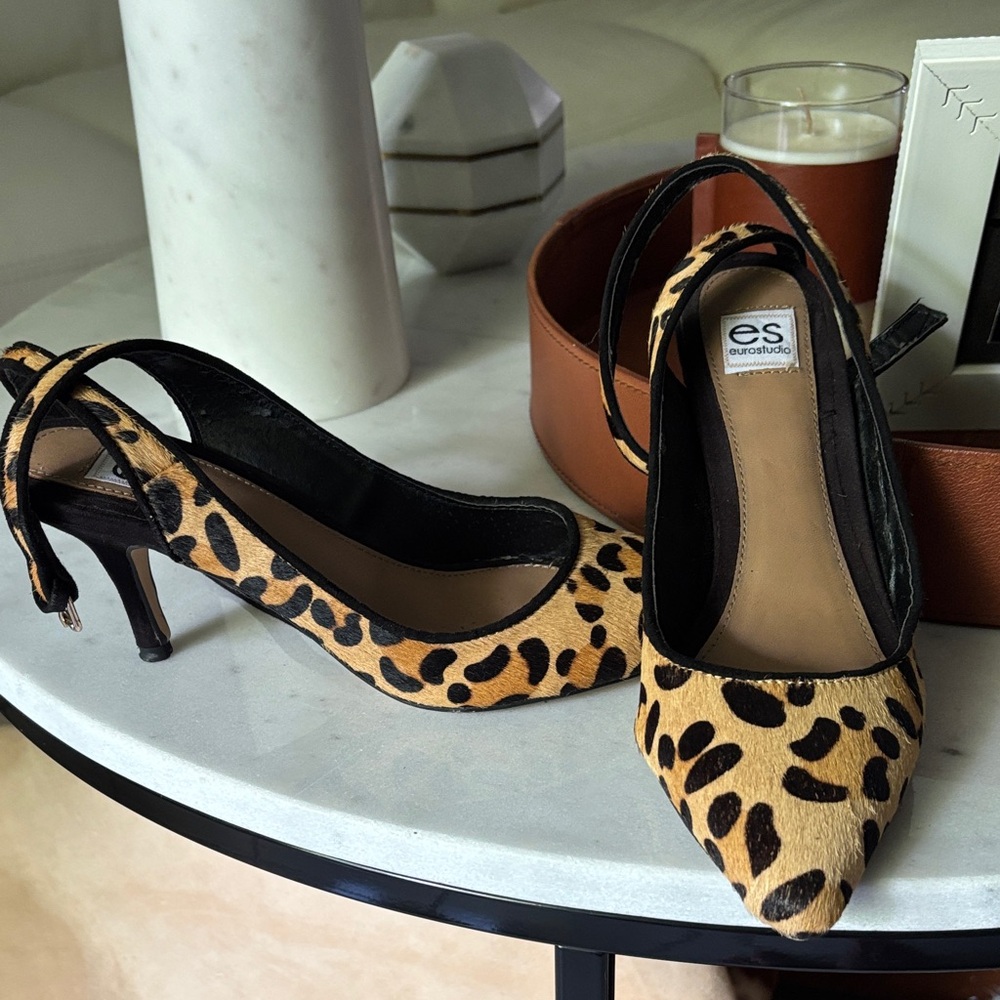 Elegant Leopard Print Heels with Black Accents